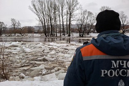 В российском городе отключили электричество из-за паводка