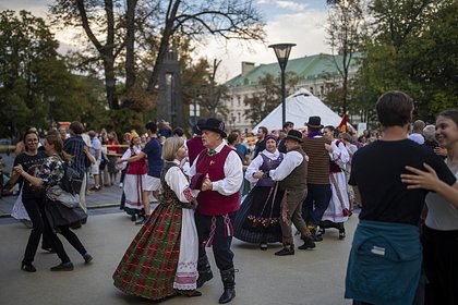 Названы самые счастливые страны на постсоветском пространстве