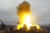 «Добрая работа, Пит!» Американского журналиста случайно добавили в секретный чат первых лиц США. Что он там увидел?