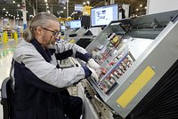 «На пятидесятилетних можно положиться» Российские компании начали отказываться от эйджизма. Поможет ли это решить кадровый вопрос?