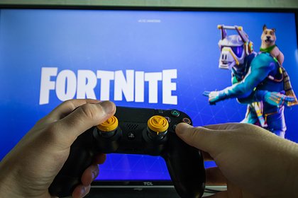 Создатели игры Fortnite обвинили Apple и Google в бандитизме