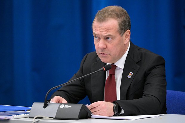 Дмитрий Медведев
