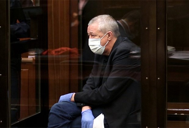 Михаил Ефремов в зале заседаний Мосгорсуда