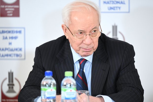 Николай Азаров 