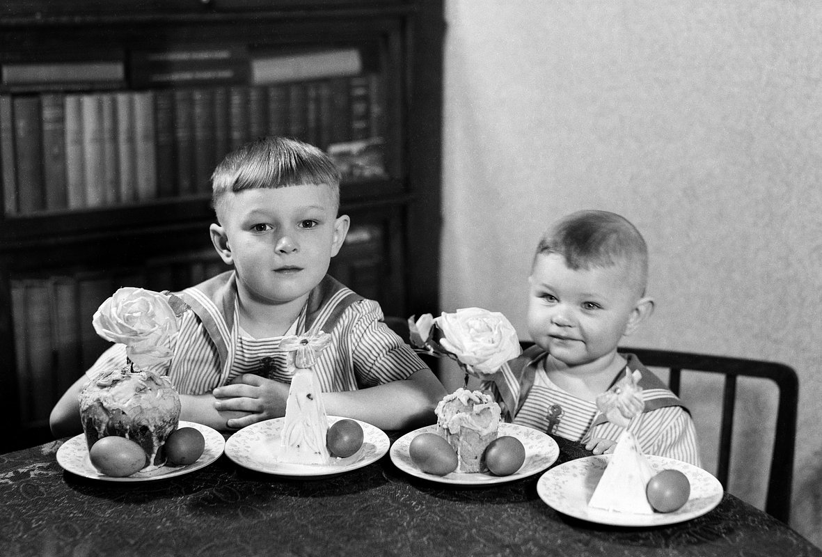 Сыновья Анатолия Гаранина, 1951.