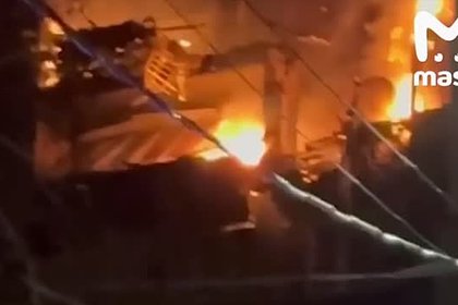 Возникший пожар в многоэтажке Курска после попадания беспилотника ВСУ сняли на видео