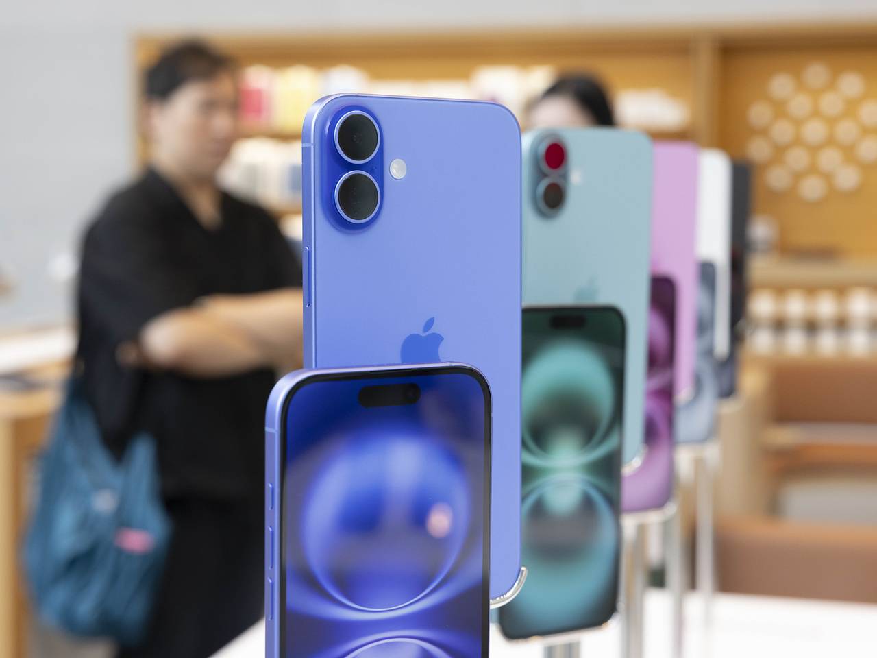 iPhone 16 Plus подешевел: Гаджеты: Наука и техника: Lenta.ru