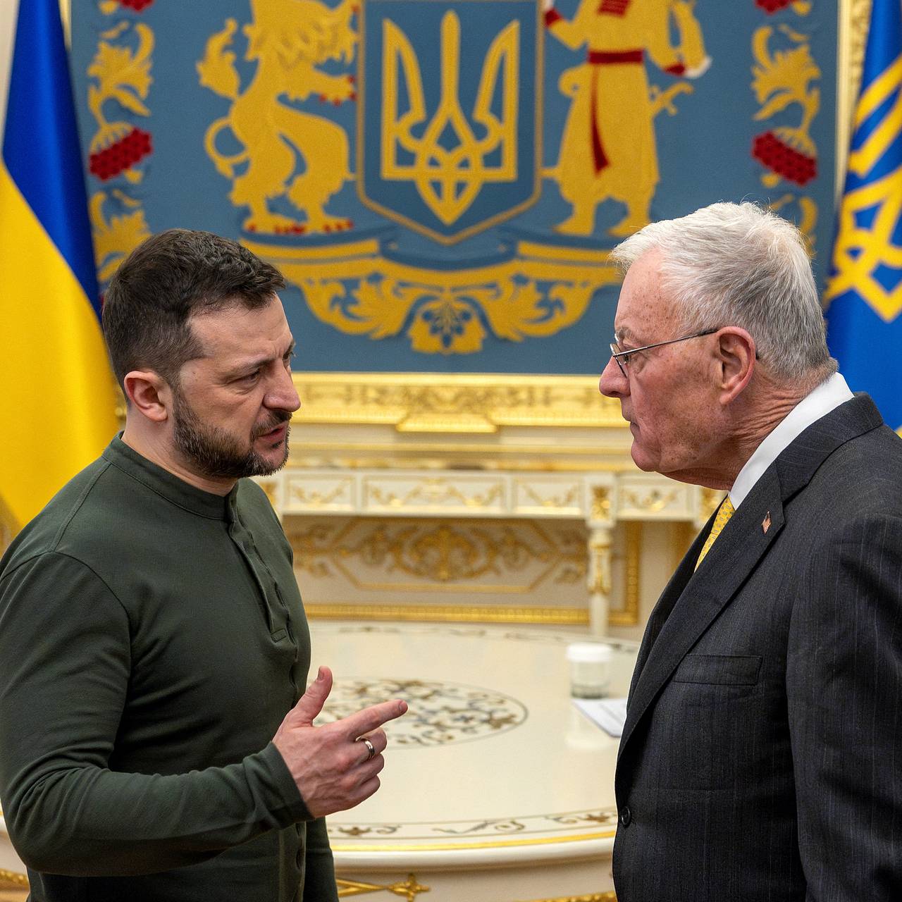 Владимир Зеленский и Кит Келлог.  Фото: Thomas Peter / Reuters