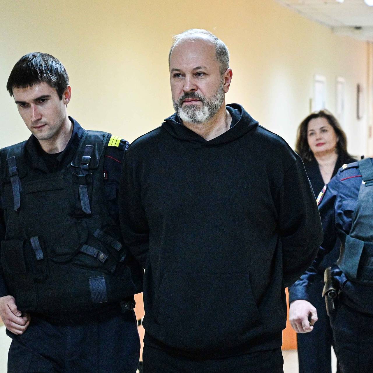 Виталий Кушнарев (в центре). Фото: Сергей Пивоваров / РИА Новости