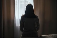 «Может, ее держат в подвале или на цепи» Петербурженка в одиночку ищет исчезнувшую подругу-чеченку. Что известно о ее судьбе? 