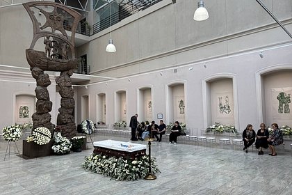 В Тбилиси началась церемония прощания с Церетели
