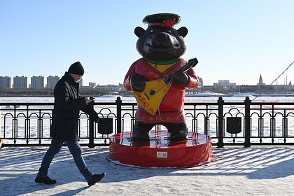 «Теперь понимаю, почему их боится НАТО». Иностранцы засматриваются мемами о жизни в России. Что удивляет их больше всего?