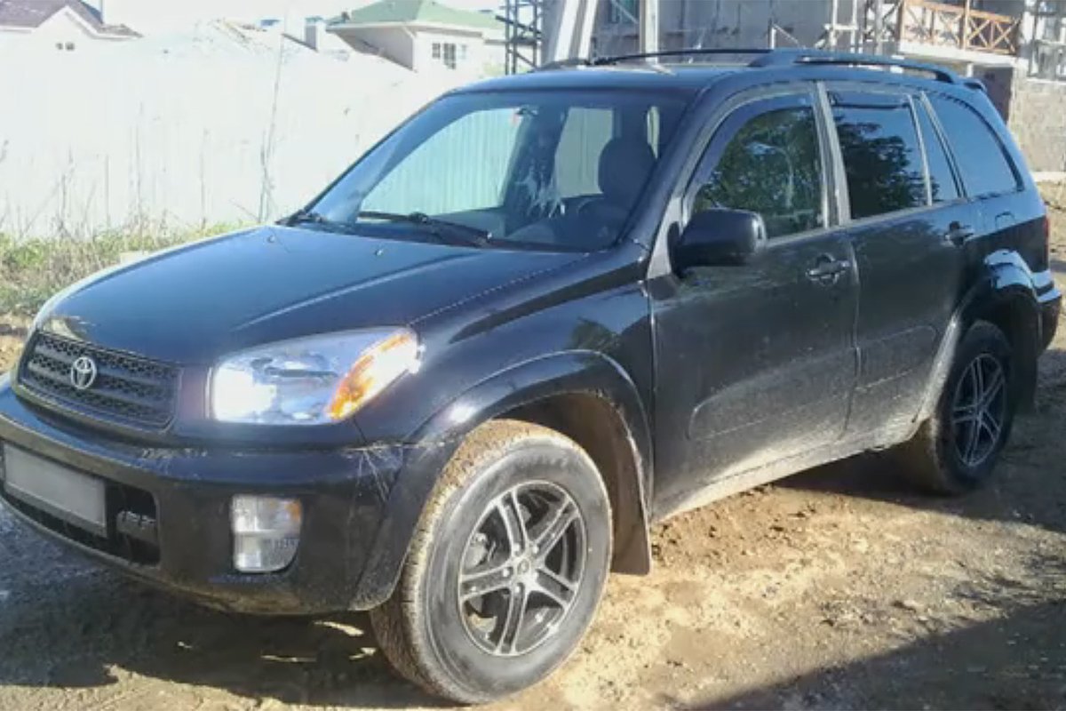 Toyota RAV4 — автомобиль, который пыталась продать Татьяна Бузина