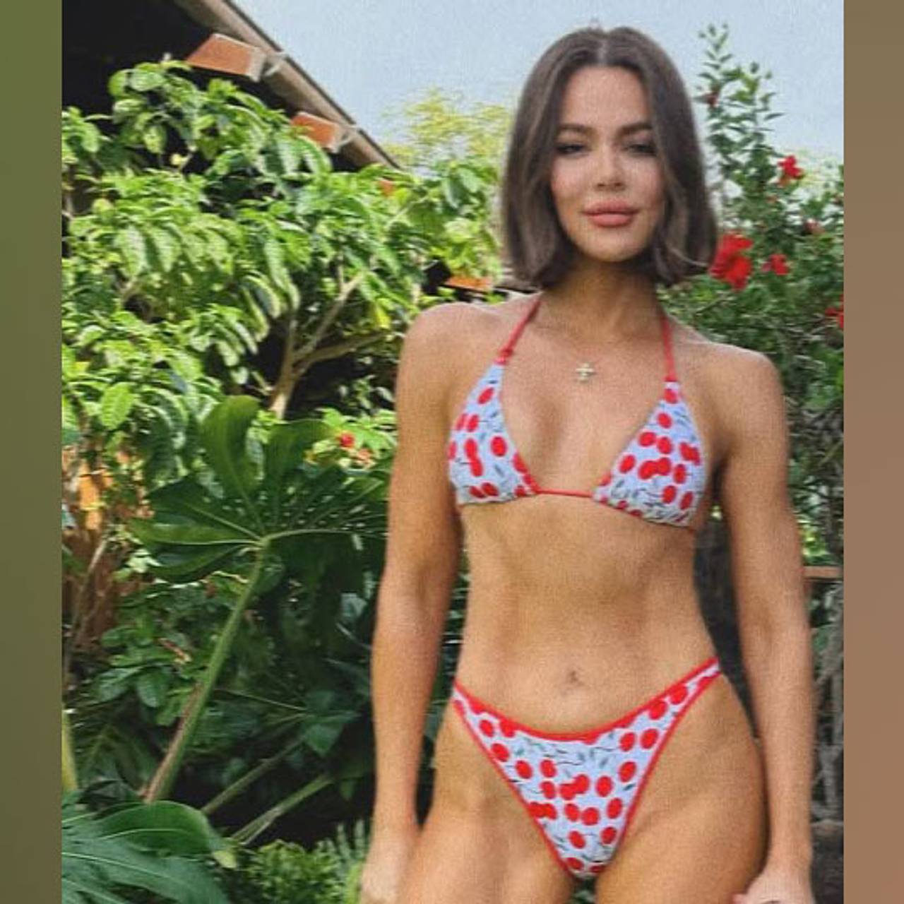 Фото: @khloekardashian