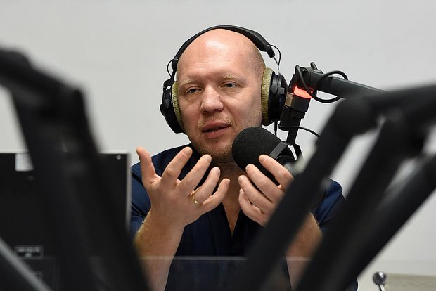 Анатолий Кузичев