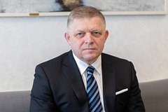 Роберт Фицо