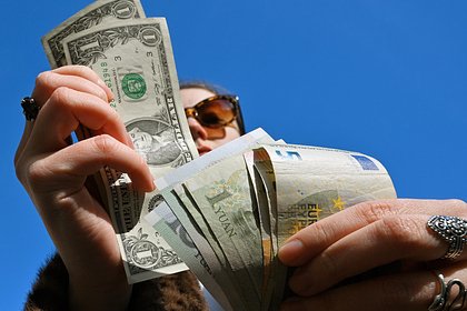 Банк России установил курс доллара на ближайшие пять дней