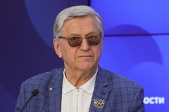 Александр Тихонов
