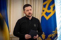 «Пробил дно». В России отреагировали на предупреждение Зеленского к мировым лидерам о возможной опасности 9 Мая в Москве