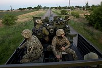 «Большой риск самим попасть в западню». В России заявили, что грузовые колонны ВСУ подступают к Курской области