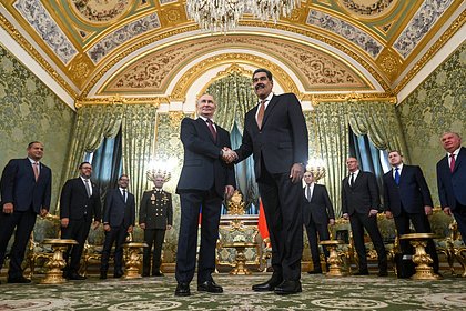 В Кремле рассказали об экономических темах переговоров Путина и Мадуро