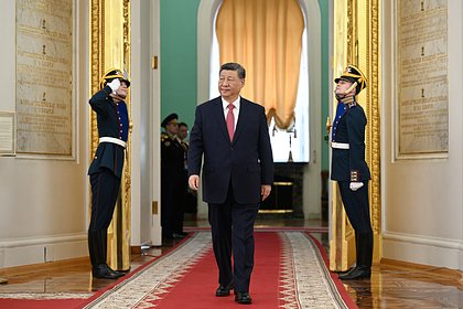 Си Цзиньпин заявил о готовности вместе с Россией защищать правду о Второй мировой