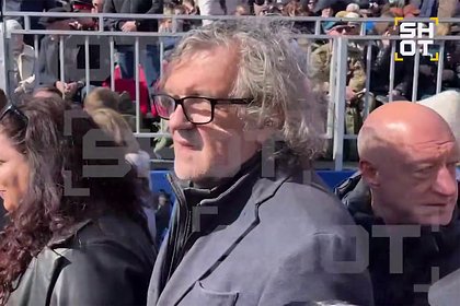 Культовый режиссер без проблем долетел до Москвы для участия в параде Победы