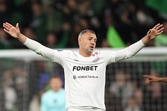 Игрок ФК «Акрон» Артем Дзюба