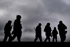 Бывшие заключенные сбежали с военного полигона под Ростовом. Они подписали контракты с Минобороны и ждали отправки на СВО