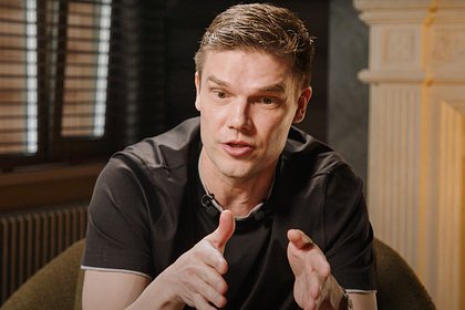 Работающий детским тренером в СШОР «Зенит» Денисов не смог назвать размер своей зарплаты