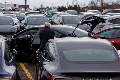 Tesla оказалась не готовой к запуску роботакси