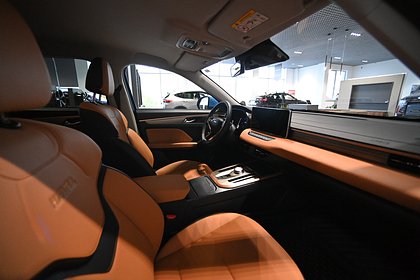 Владелец Haval пожаловался на непонятные стуки металла в салоне