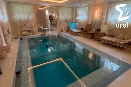 Роскошное имущество экс-замов главы налоговой российского региона попало на фото и видео