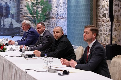 В России назвали единственную цель Киева в Стамбуле