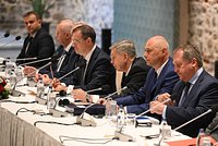 В Стамбуле завершился первый раунд прямых переговоров России и Украины. Что известно на этот час?