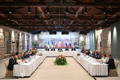 Появились сообщения о паузе в переговорах России и Украины