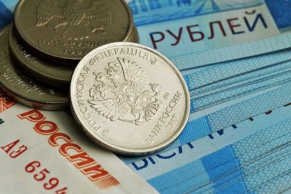 Названы профессии с зарплатой свыше 300 рублей в месяц