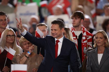 В России заявили о «правеющей» Польше