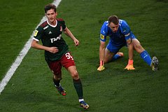 Алексей Миранчук и Матвей Сафонов