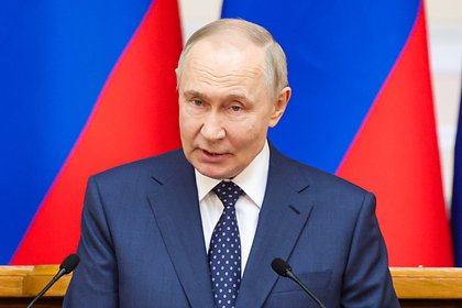 Путин призвал искать эффективные пути движения к миру