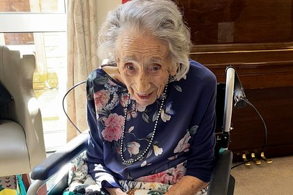 105-летняя женщина назвала свой возраст «отстойным» и раскрыла секрет долголетия