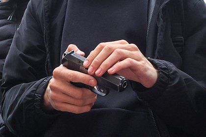 Студент собрал боевой пистолет на паре и пошел гулять с ним по Москве