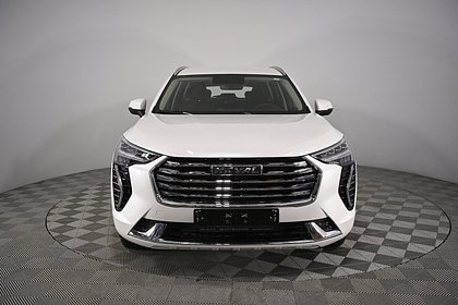 Китайские машины назвали одними из самых аварийных