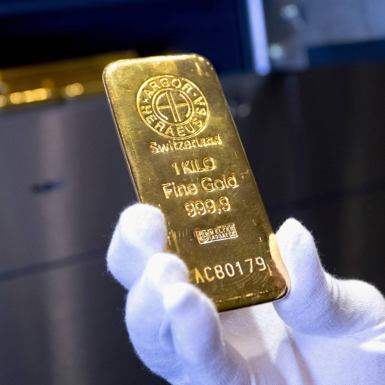 В России захотели использовать золото в борьбе с раком