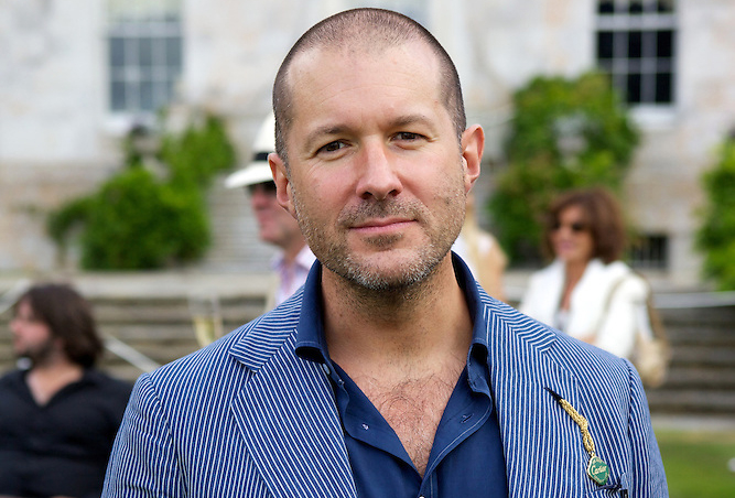   iPhone  - 