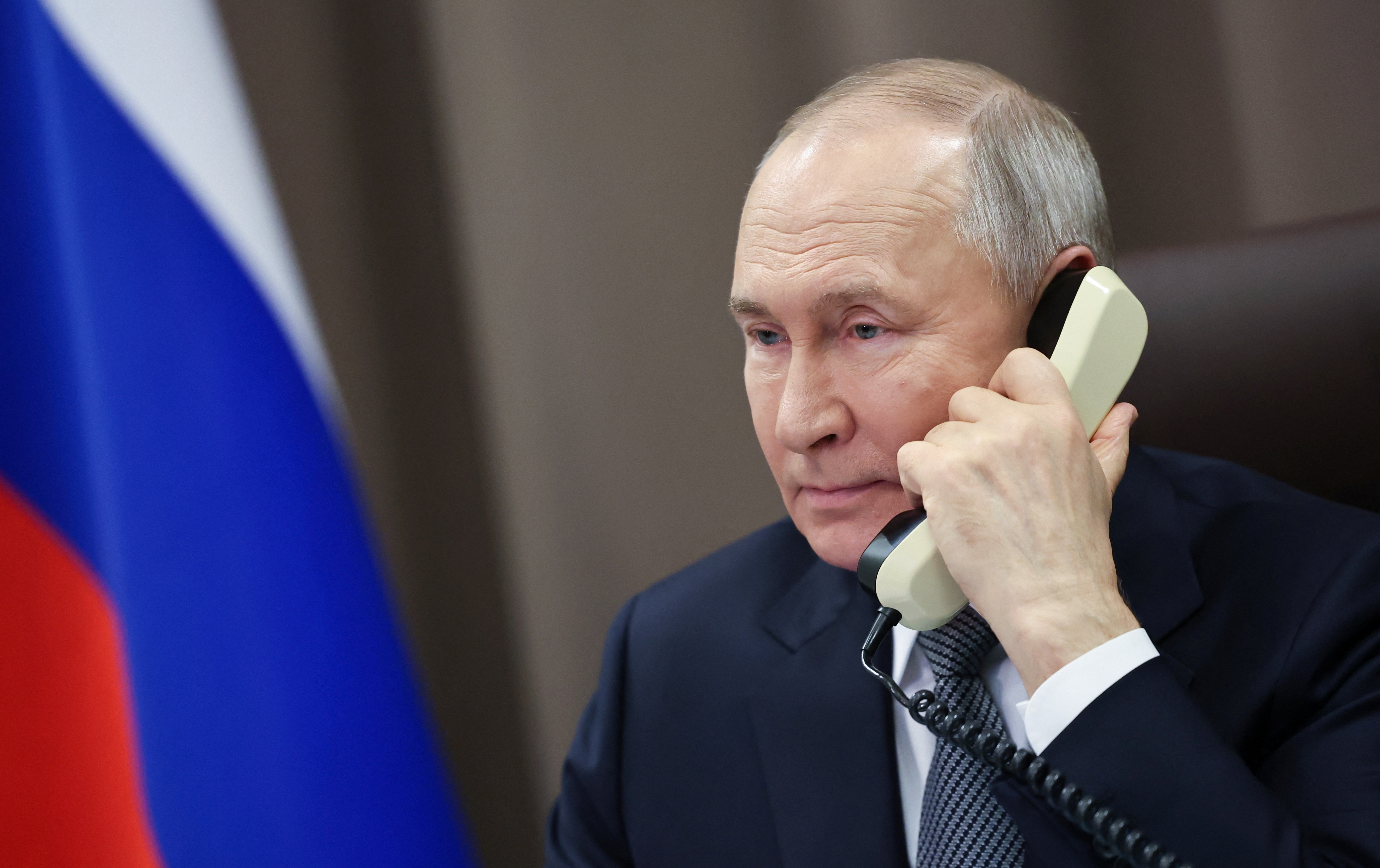 Путин  позвонил курскому чиновнику после атаки ВСУ