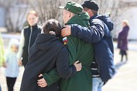 «Некоторых после ночи с ними находили мертвыми». Военные рассказали о «черных вдовах» и «мальвинках» на СВО 