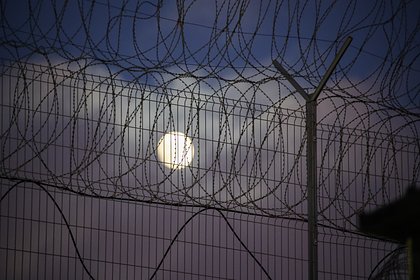 Бросивший в здание УФСБ коктейль Молотова россиянин получил приговор
