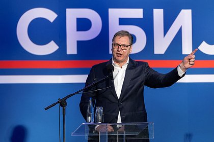 Вучич назвал глупостью петицию о проведении досрочных выборов в Сербии