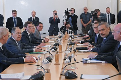 Лавров подвел итоги переговоров с главой МИД Турции